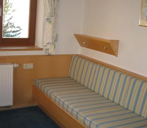 アパート Winter Anita フラッハウ